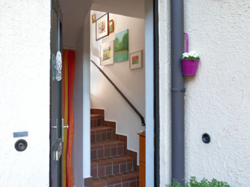 Eigener Eingang der Wohnung in Friedrichsdorf